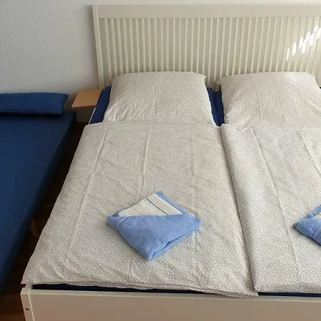 Vm17: Meerblick + Ostsee + 2019 Renoviert = Urlaub Apartment Sassnitz